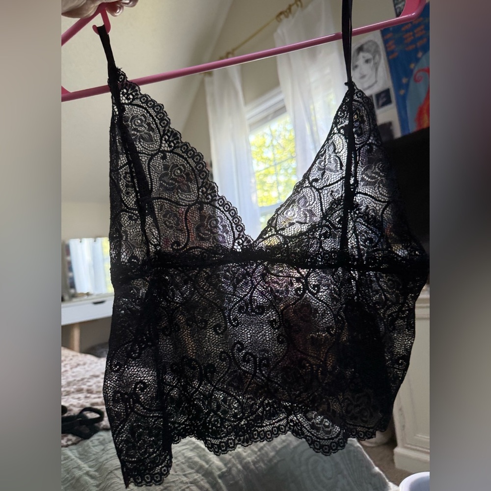 Elegant Black Lace Lingerie